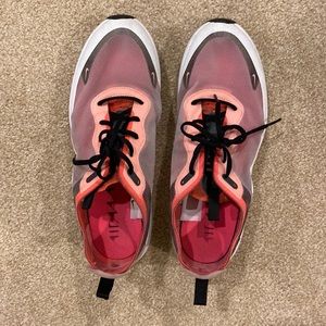 Size 10 Nike AirMax pink / black / clear tennis shoes